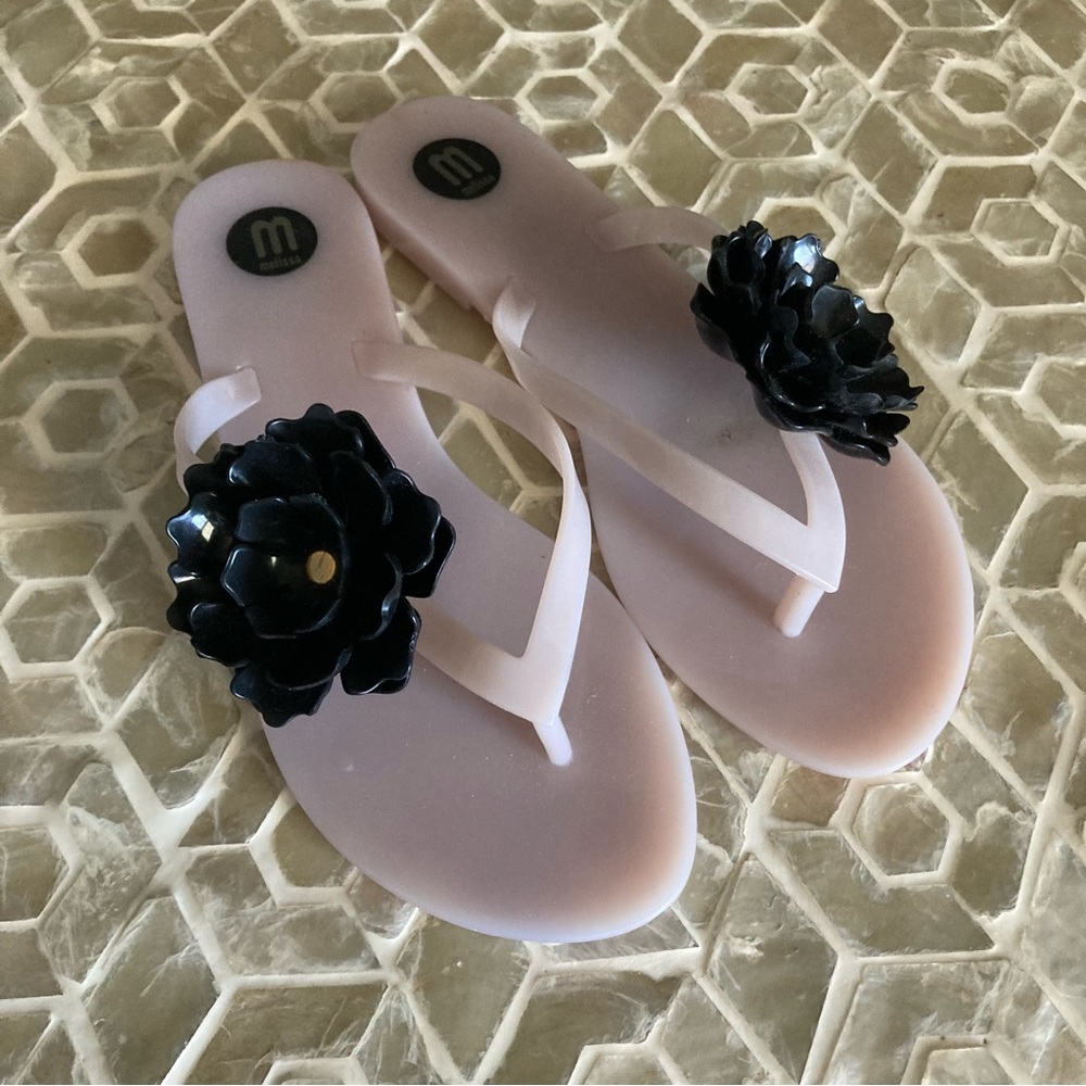 Melissa Shoes Harmonic White With Black Flower (5) View 2